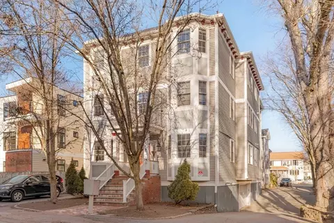 19 Harris St #2, Cambridge, MA 02138