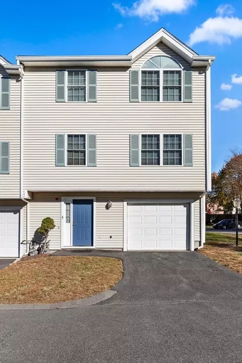 1005 Trapelo Rd #8, Waltham, MA 02452