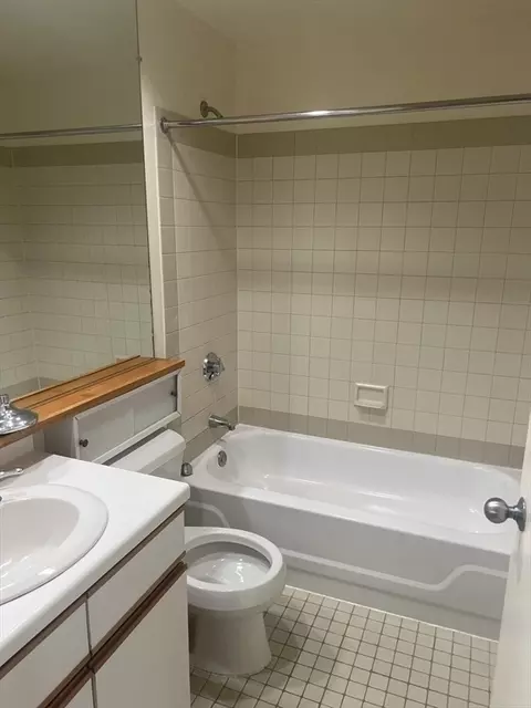 Bath - 750 Davol St #211, Fall River, MA 02720 photo 1 of 1