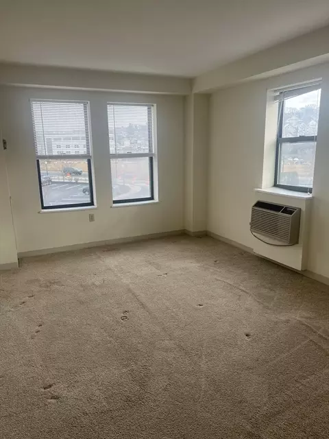 Living - 750 Davol St #211, Fall River, MA 02720 photo 1 of 2