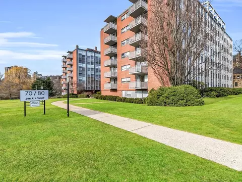 70-80 Park St #70-12, Brookline, MA 02446