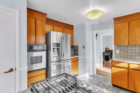 1098 Plumtree Rd, Springfield, MA 01119 photo 11