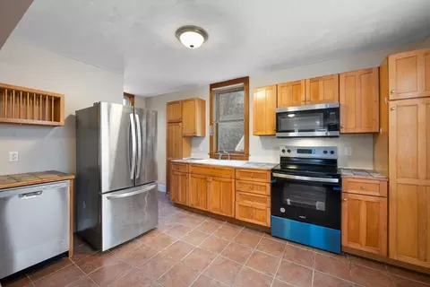 88 Eames Ave, Amherst, MA 01002 photo 9