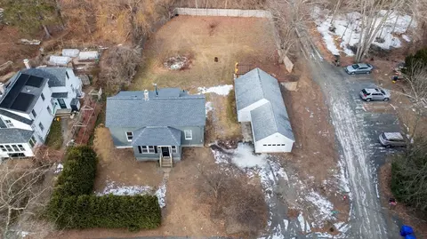 88 Eames Ave, Amherst, MA 01002 photo 3