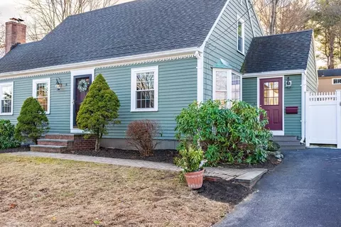 Exterior - 18 Wentworth Rd, Reading, MA 01867 photo 2 of 18