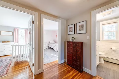 Entry Way - 18 Wentworth Rd, Reading, MA 01867 photo 4 of 5