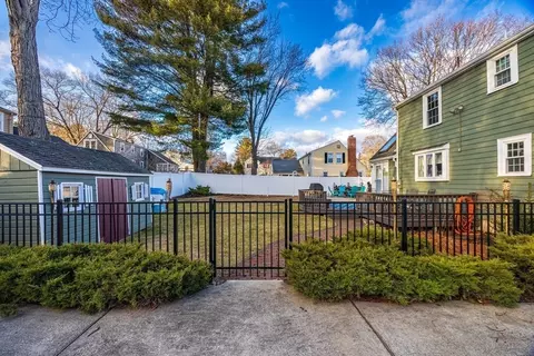 Exterior - 18 Wentworth Rd, Reading, MA 01867 photo 13 of 18
