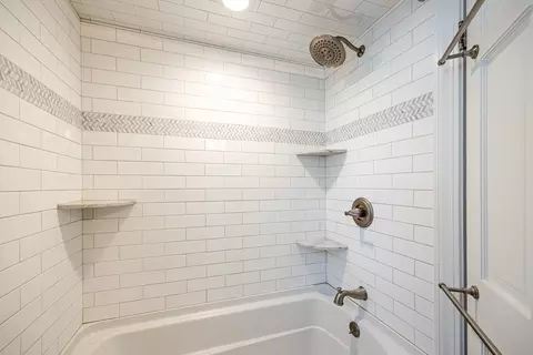 Bath - 18 Wentworth Rd, Reading, MA 01867 photo 3 of 3