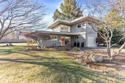200 Country Club Ln, Brockton, MA 02301