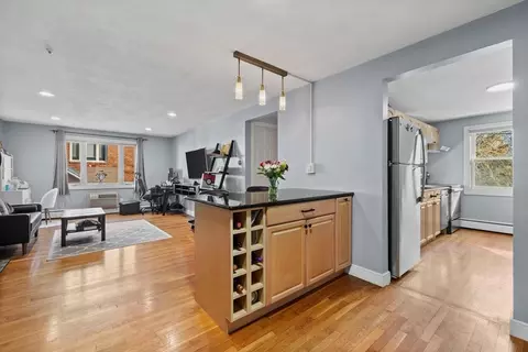 112 Decatur St #6, Arlington, MA 02474