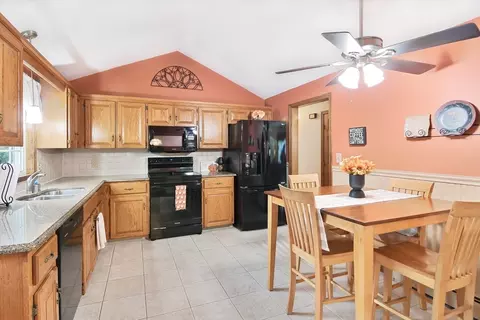 54 Brookhaven Rd, Worcester, MA 01606 photo 5