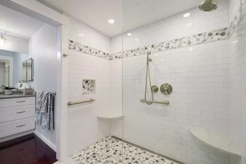 27 Hidden Bay Dr #27, Dartmouth, MA 02748