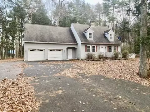 13 Daniel Shays Hwy, New Salem, MA 01355