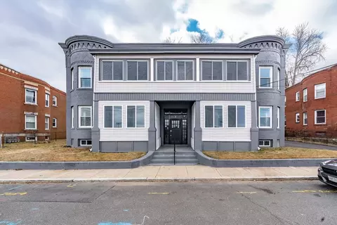 3 Parkview Ter #4, Holyoke, MA 01040