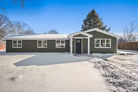 4 Jethro St, Maynard, MA 01754