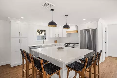 4 Jethro St, Maynard, MA 01754 photo 6