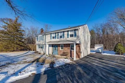 30 Arlington Rd, Burlington, MA 01803