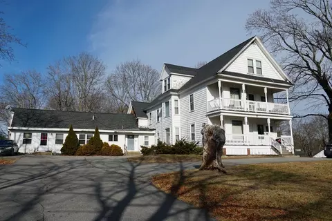 37 Pleasant St, Norton, MA 02766