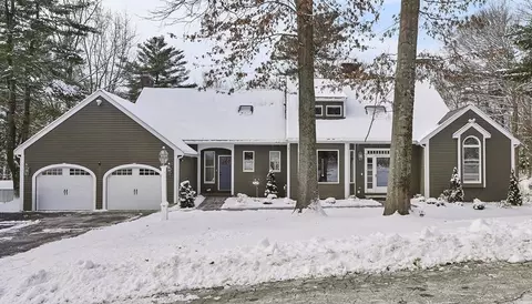 5 Heather Ln, Canton, MA 02021