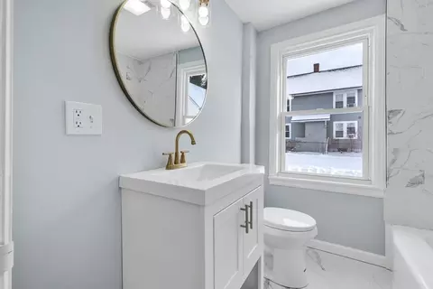 Bath - 138 Ardmore St, Springfield, MA 01104 photo 1 of 4