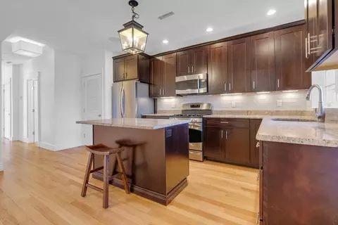 590 E 3rd St #2, Boston, MA 02127 photo 5