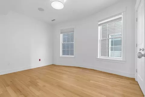 590 E 3rd St #2, Boston, MA 02127 photo 19
