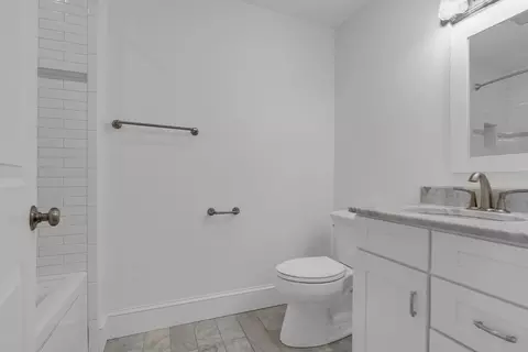 590 E 3rd St #2, Boston, MA 02127 photo 20