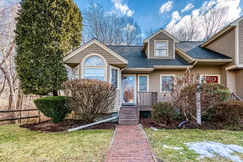 5 Turnbridge Ln #5, Hopkinton, MA 01748