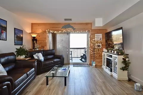 Living - 45 Main St #115, Wareham, MA 02571 photo 1 of 1
