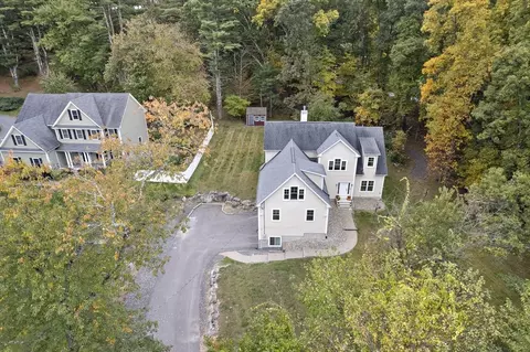 52 Nixon Rd, Framingham, MA 01701