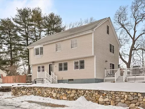 16 Wildwood Rd, Tewksbury, MA 01876