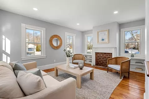 Living - 201 Main St, Rowley, MA 01969 photo 1 of 3