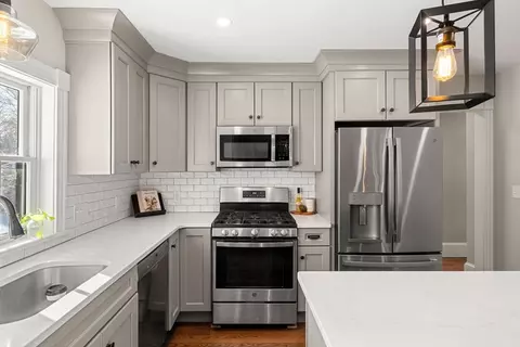 Kitchen - 201 Main St, Rowley, MA 01969 photo 4 of 5