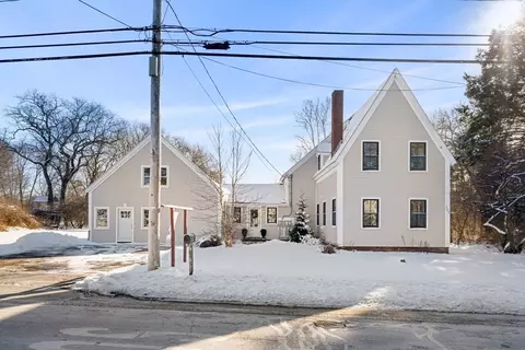 Exterior - 201 Main St, Rowley, MA 01969 photo 3 of 6