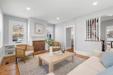 Living - 201 Main St, Rowley, MA 01969 photo 2 of 3