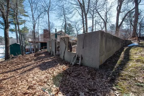 38 Taylor St, Georgetown, MA 01833 photo 8
