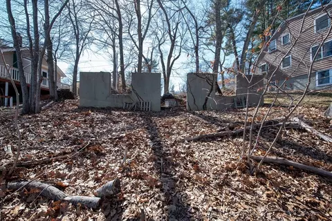 38 Taylor St, Georgetown, MA 01833 photo 6