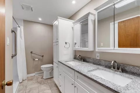 Bath - 25 Lothrop St, Saugus, MA 01906 photo 1 of 2