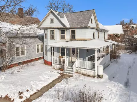 61 Central St, Montague, MA 01376