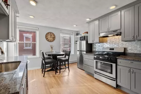 1 Unity St #4F, Boston, MA 02113