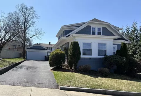 115 Montgomery St, Fall River, MA 02720