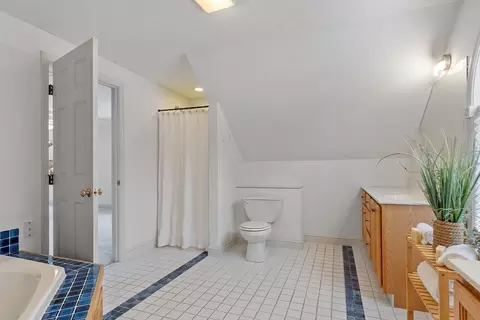 30 Duck Rd, Reading, MA 01867 photo 32