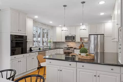 30 Duck Rd, Reading, MA 01867 photo 14