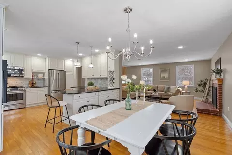 30 Duck Rd, Reading, MA 01867 photo 12