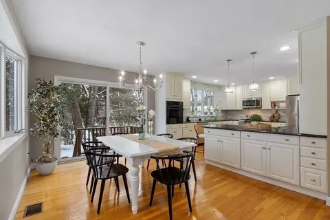 30 Duck Rd, Reading, MA 01867 photo 9