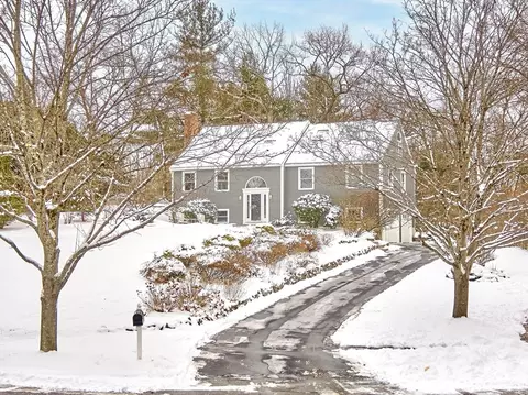 30 Duck Rd, Reading, MA 01867 photo 4