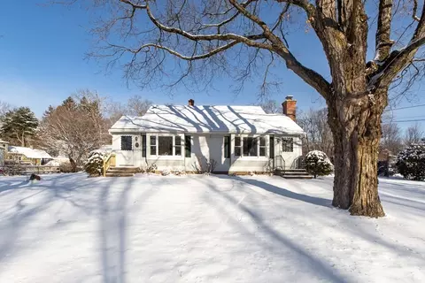 263 Wilbraham St, Palmer, MA 01069