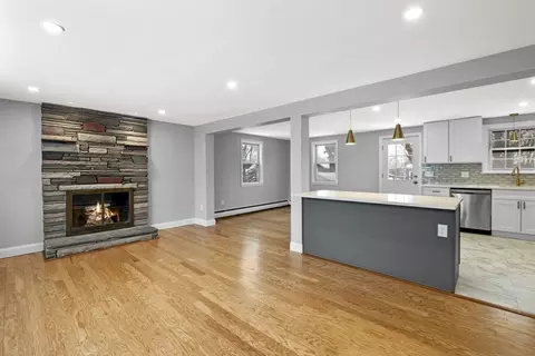 31 Ethel St, Boston, MA 02131