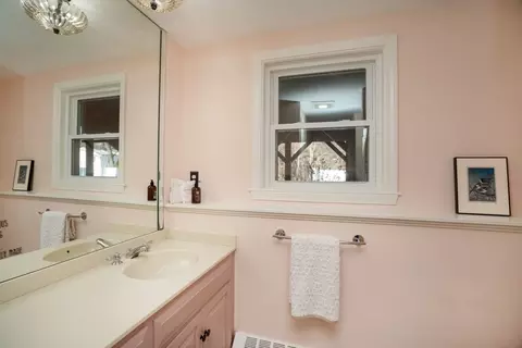 Bath - 38 Cole, Beverly, MA 01915 photo 2 of 2