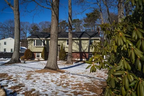 Exterior - 38 Cole, Beverly, MA 01915 photo 5 of 5